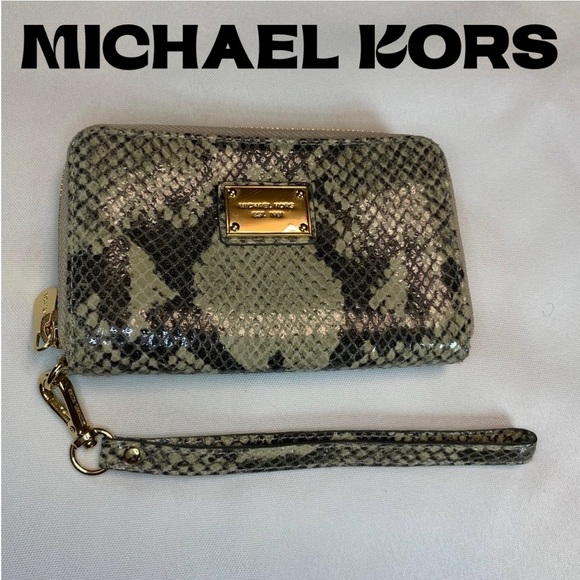 Michael Kors Handbags - EUC Michael Kors Small Faux Snake Skin Wristlet / Wallet with Gold Interior!